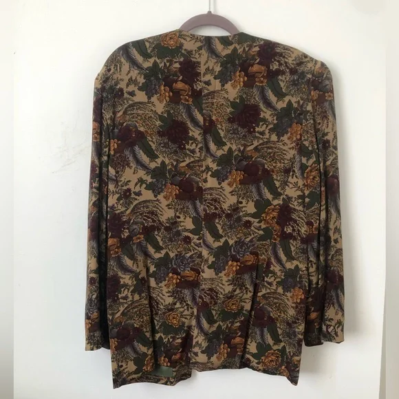 Vintage Floral Blazer - Picture 3 of 3
